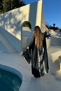 Drifters Mantra Kimono