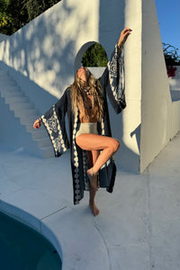 Drifters Mantra Kimono