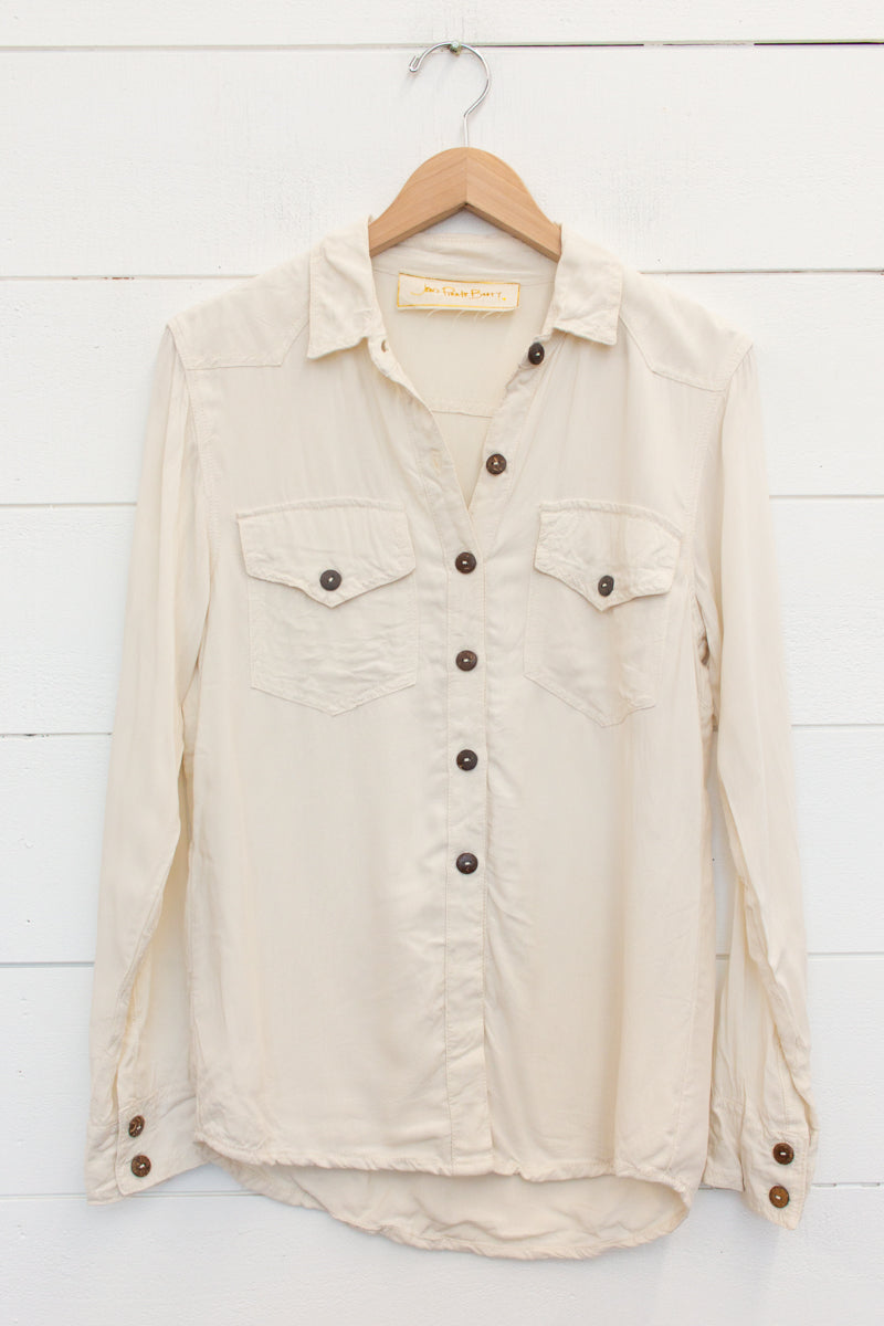 Doma Button Down